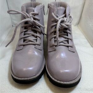 UGG GIRLS K RYANN BOOTS 1153522K PATENT LEATHER LACE-UP & ZIP LAVENDER SIZE 2